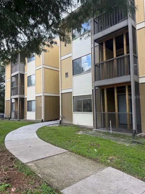 13367 Arbor Pointe Circle, Unit 201, Tampa, FL, 33617