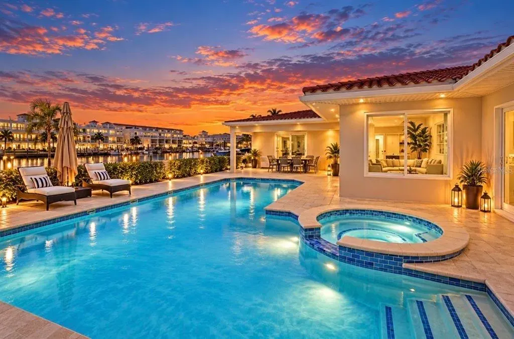 136 Bayside Drive, Clearwater Beach, FL, 33767