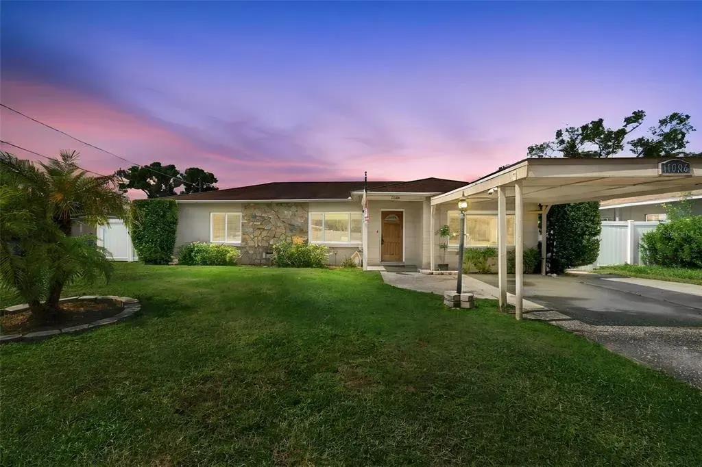 11006 N Oakleaf Avenue, Tampa, FL, 33612
