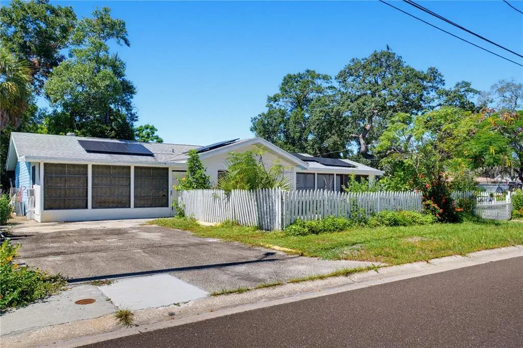 1100 Ewing Avenue, Clearwater, FL, 33756