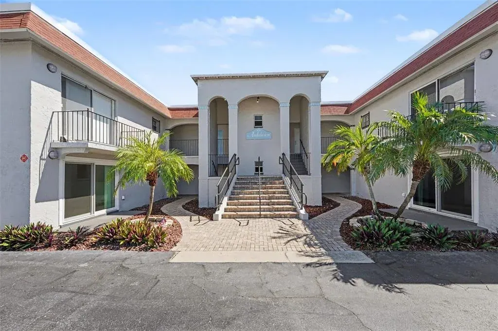 8151 Blind Pass Rd, Unit 3, St Pete Beach, FL, 33706