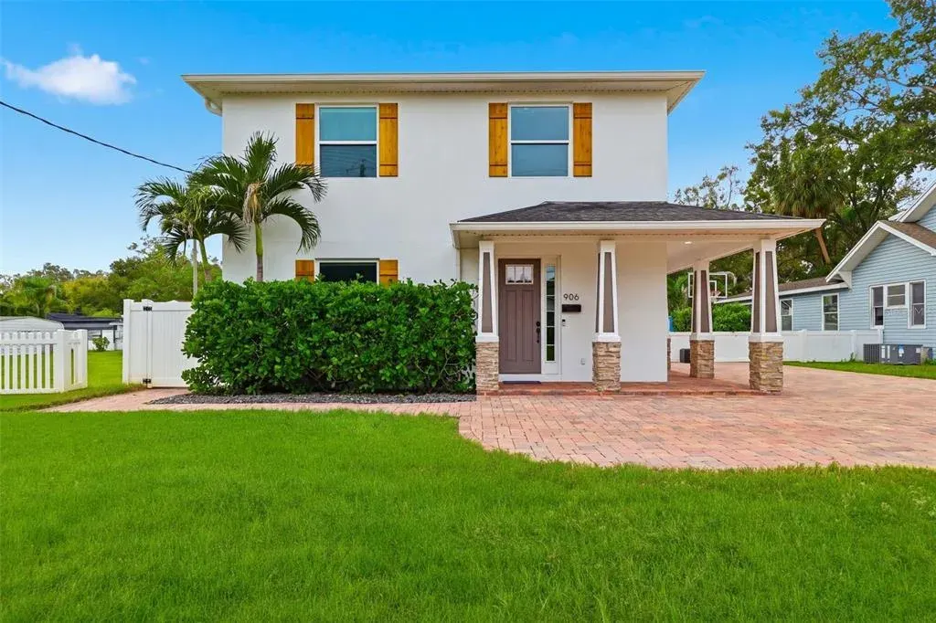 906 W Peninsular Street, Tampa, FL, 33603
