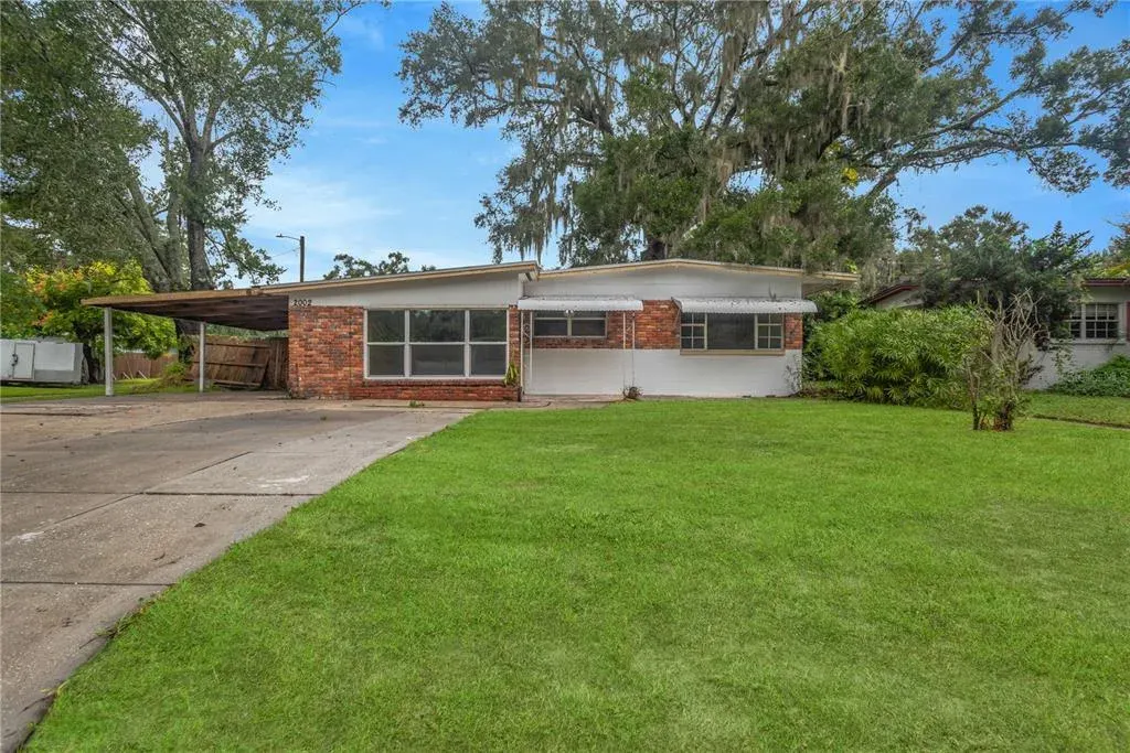 2002 E Crenshaw Street, Tampa, FL, 33610
