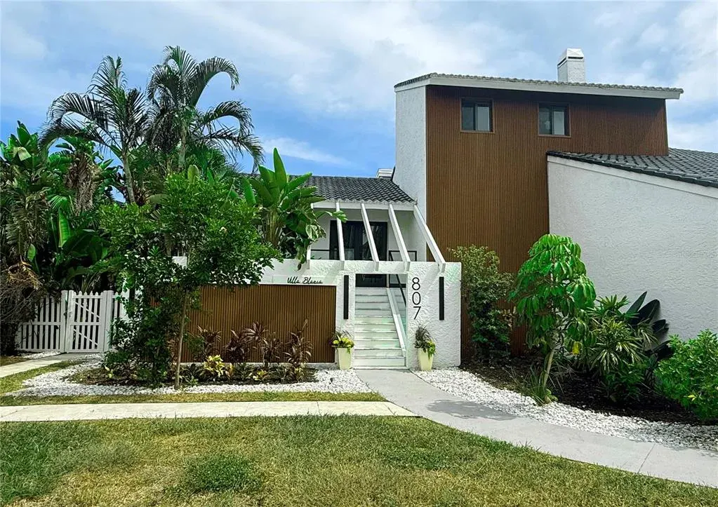 807 2nd Avenue S, Tierra Verde, FL, 33715