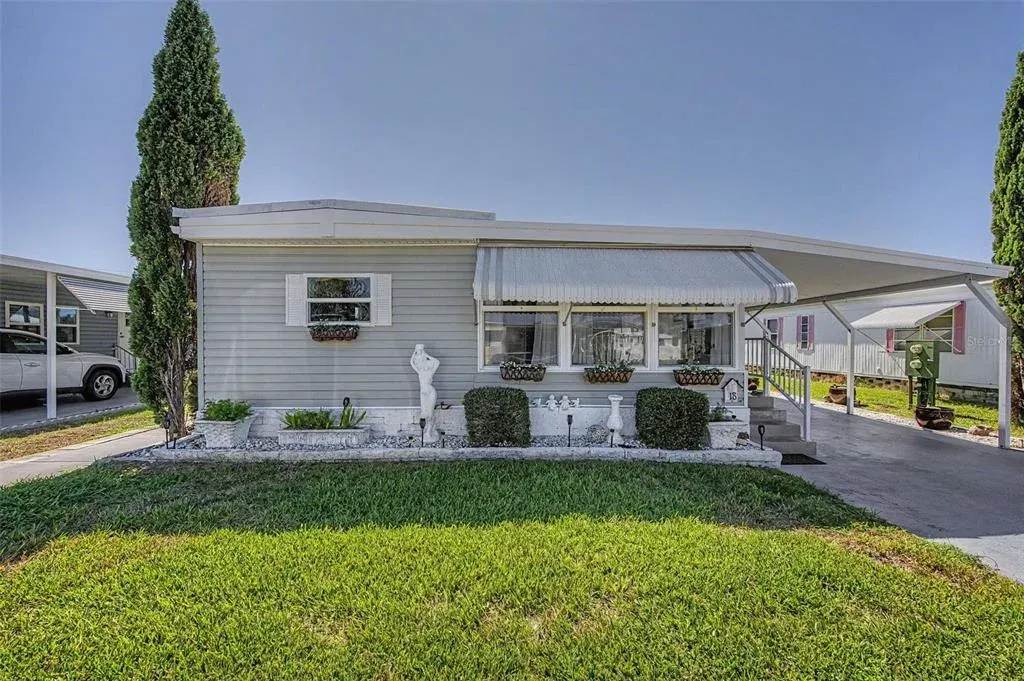 18 Drury Lane, Tarpon Springs, FL, 34689