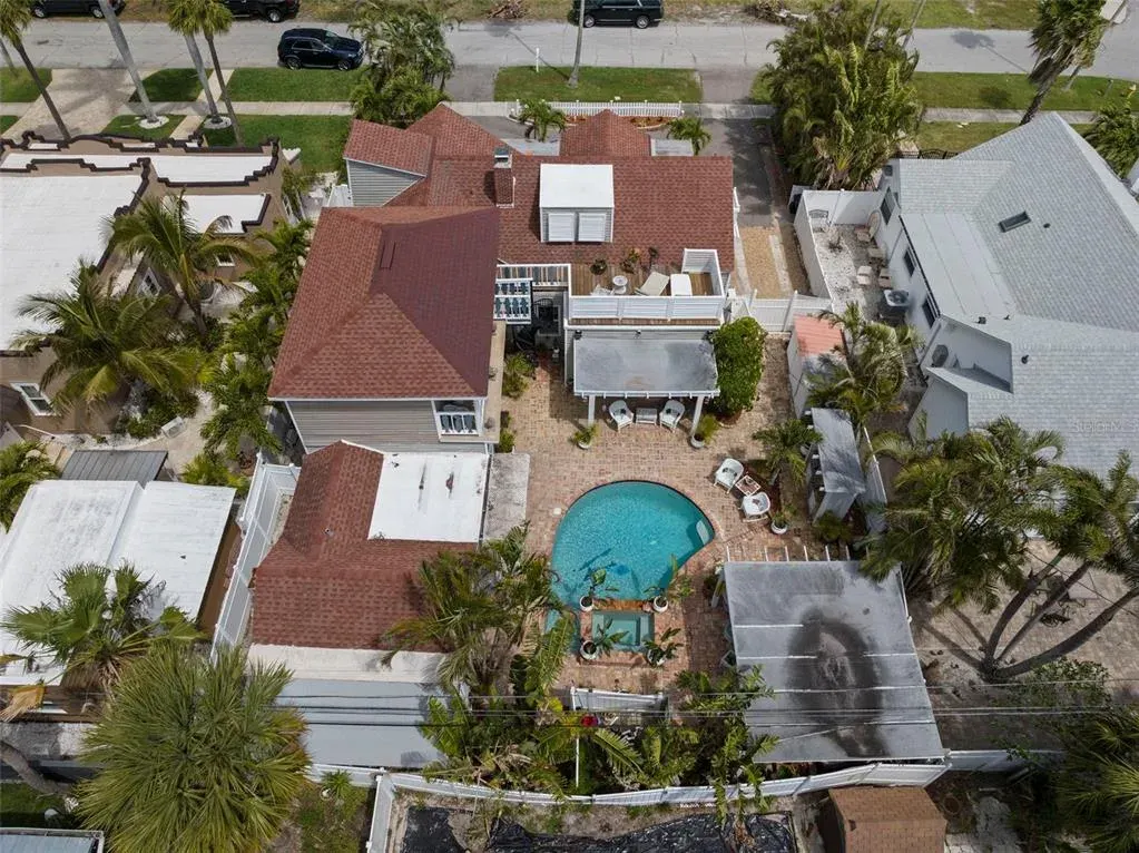 806 Narcissus Avenue, Clearwater Beach, FL, 33767