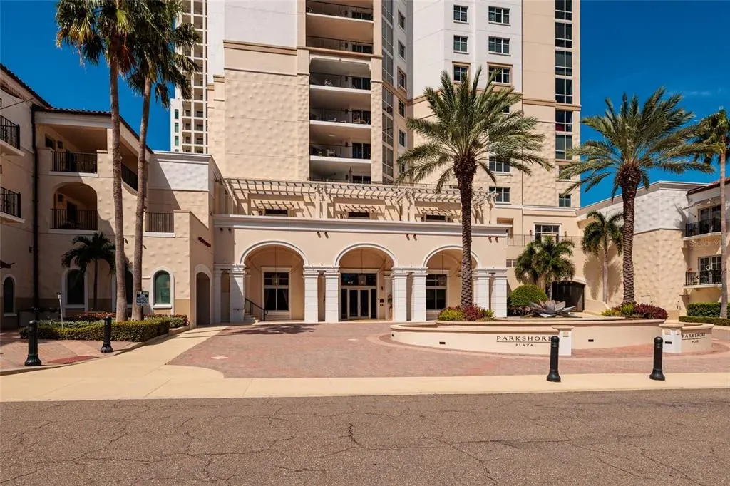 300 Beach Drive NE, Unit 1804, St Petersburg, FL, 33701