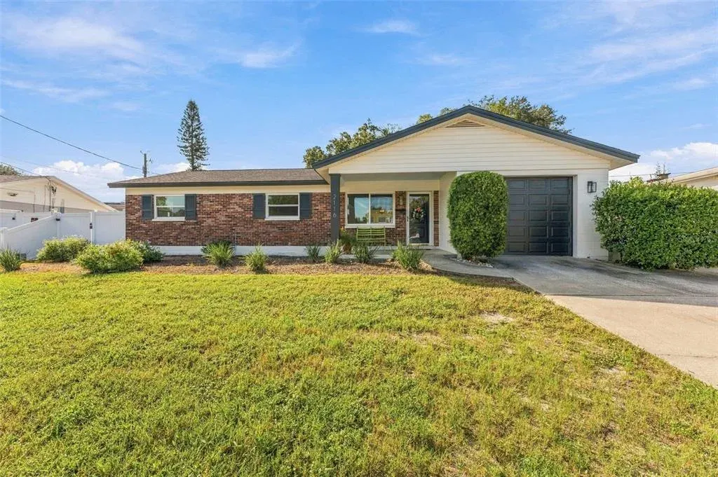 2116 W Minnehaha Street, Tampa, FL, 33604