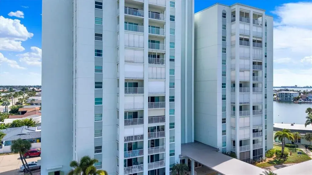 420 64th Avenue, Unit 507, St Pete Beach, FL, 33706