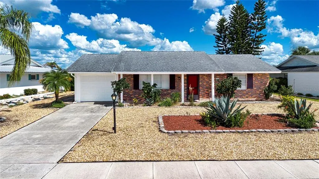 1507 N Lake Drive, Sun City Center, FL, 33573