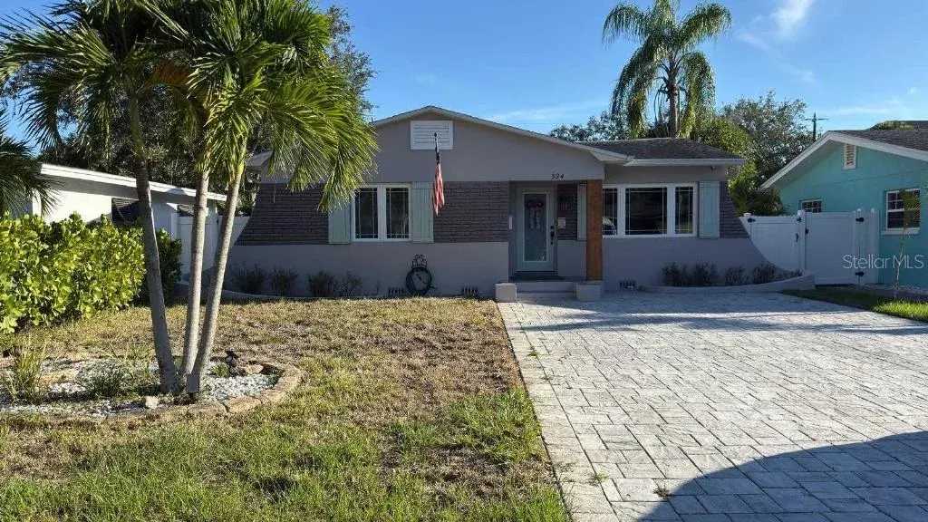324 36th Avenue NE, St Petersburg, FL, 33704