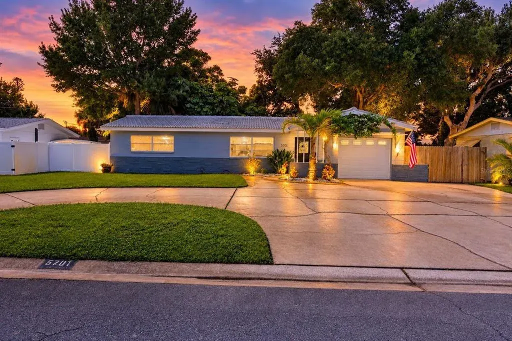 5701 6th Way S, St Petersburg, FL, 33705