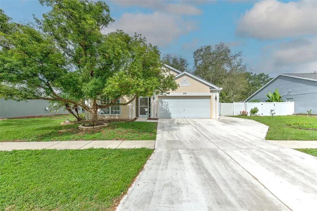 235 Lakeway Lane, Apollo Beach, FL, 33572