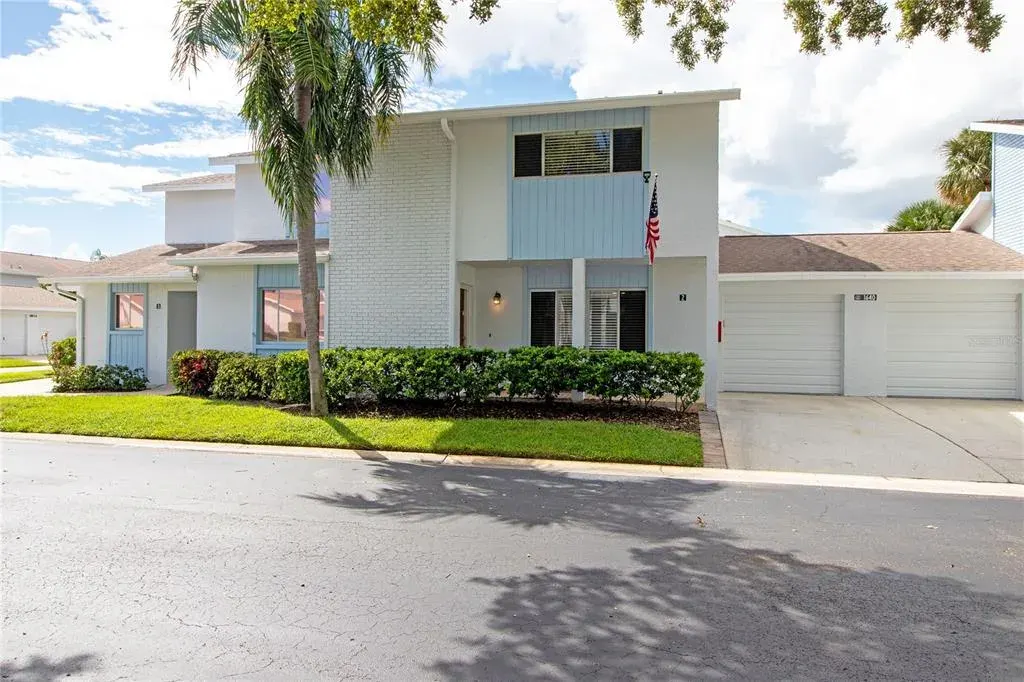 1640 Cape Hope Avenue NE, Unit 2, St Petersburg, FL, 33702