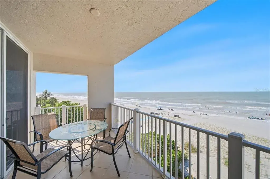 19600 Gulf Boulevard, Unit 301, Indian Shores, FL, 33785