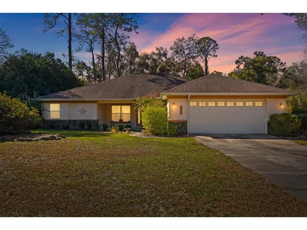 800 W Virginis, Citrus Springs, FL, 34434