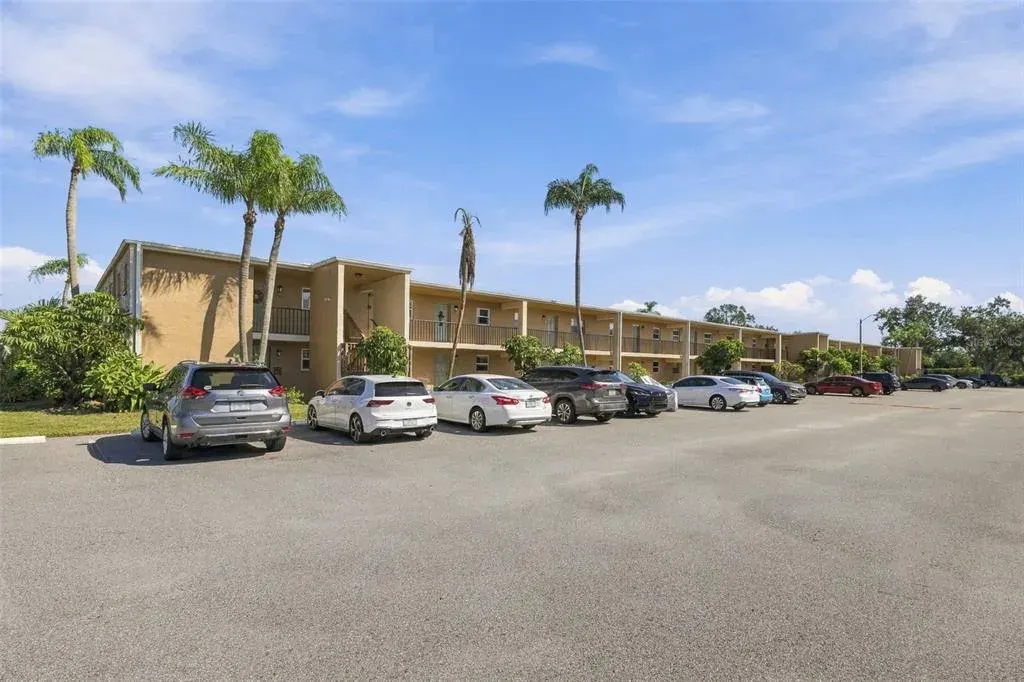 12300 Park Boulevard, Unit 106, Seminole, FL, 33772