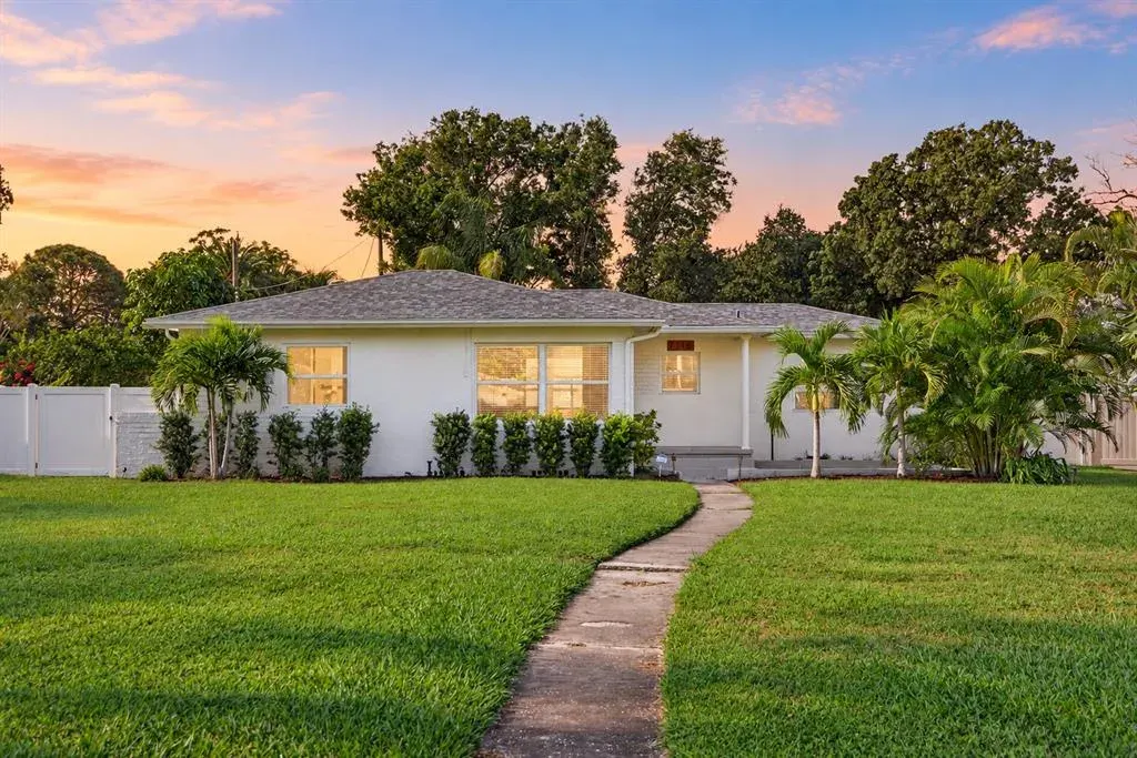 7116 Date Palm Avenue S, St Petersburg, FL, 33707