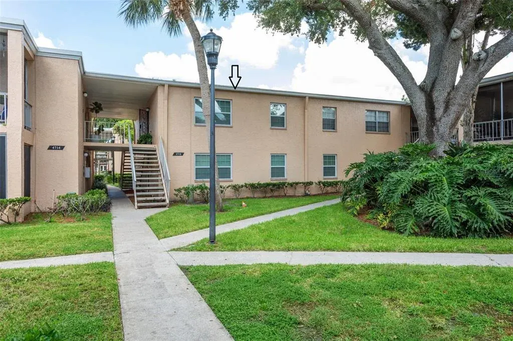 4718 Christa Court, Unit 314, Tampa, FL, 33614