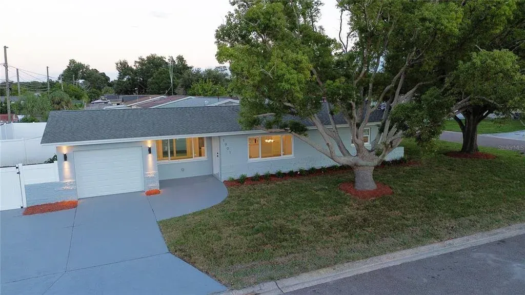 1901 57th Street N, St Petersburg, FL, 33710
