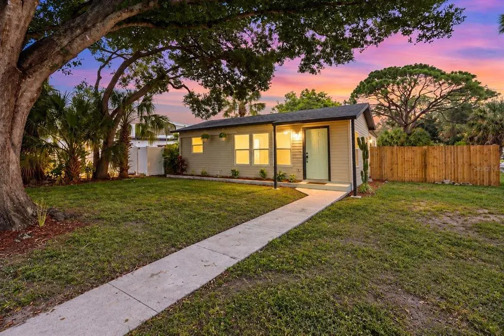 6948 Dartmouth Avenue N, St Petersburg, FL, 33710
