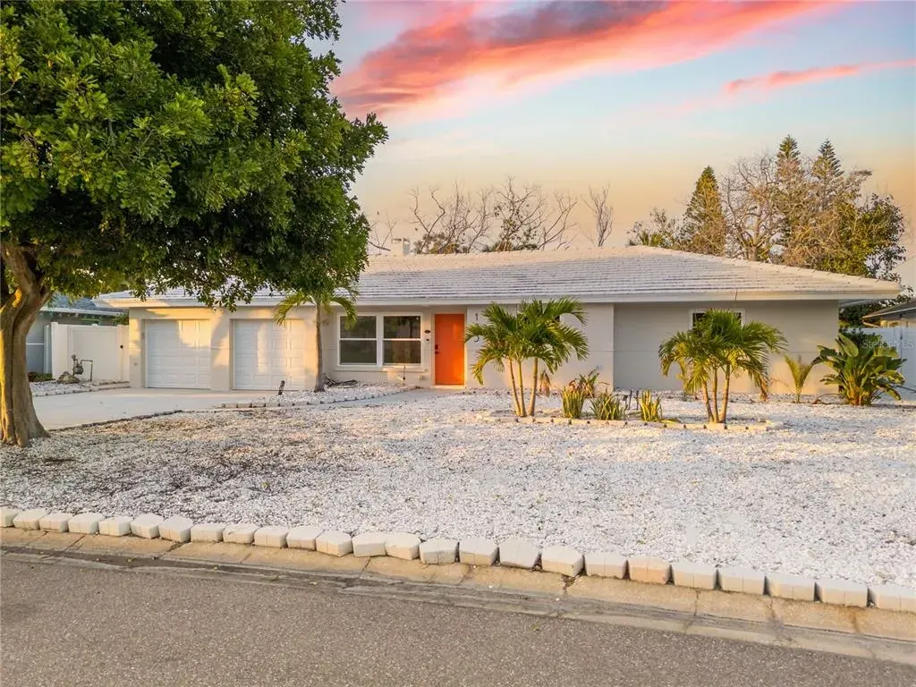 123 8th Street, Belleair Beach, FL, 33786