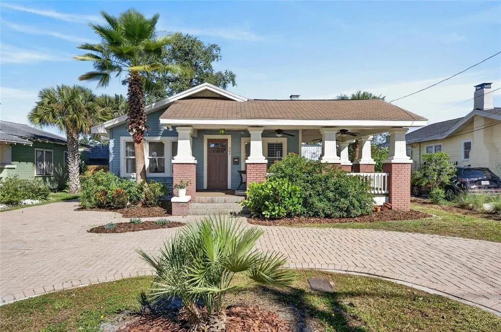 307 W Giddens Avenue, Tampa, FL, 33603