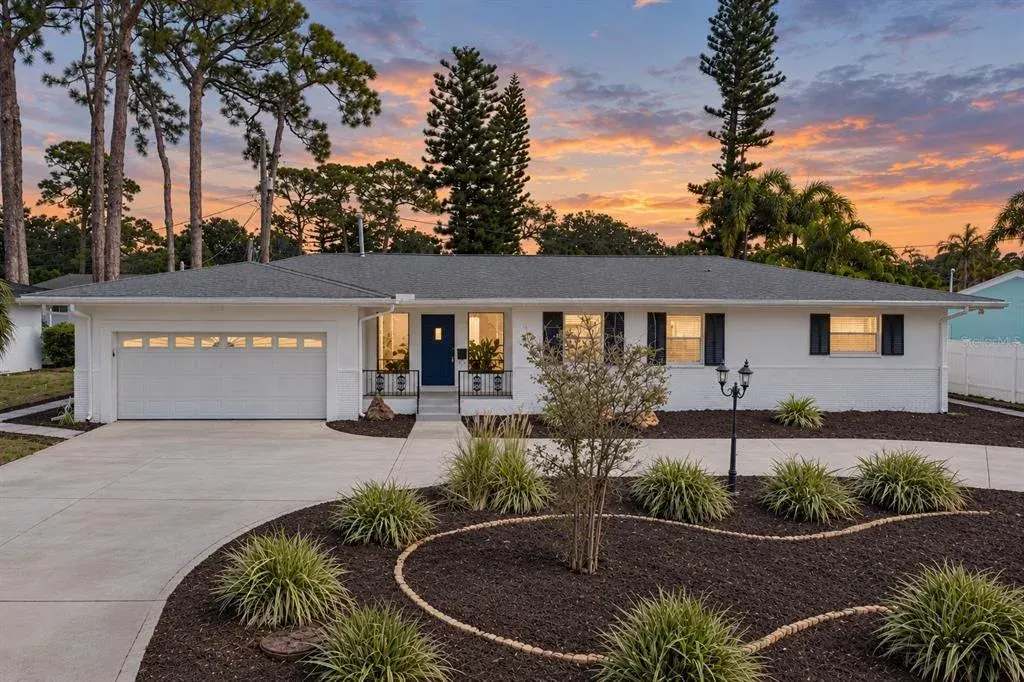 1302 Robin Road S, St Petersburg, FL, 33707