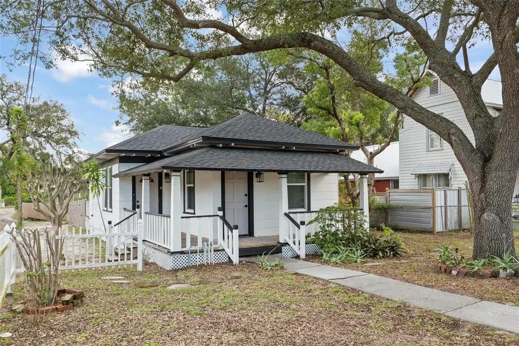 136 N Ring Avenue, Tarpon Springs, FL, 34689