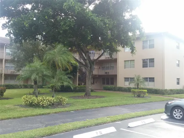 13350 SW 1st Street 109p, Pembroke Pines, FL 33027