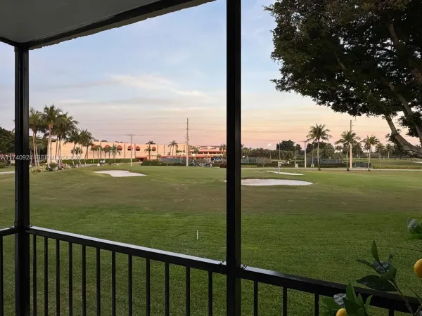 9200 N Hollybrook Lake Drive, Unit 208, Pembroke Pines, FL, 33025