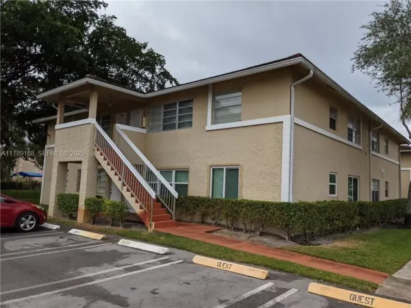 10192 Twin Lakes Drive 14f, Coral Springs, FL 33071