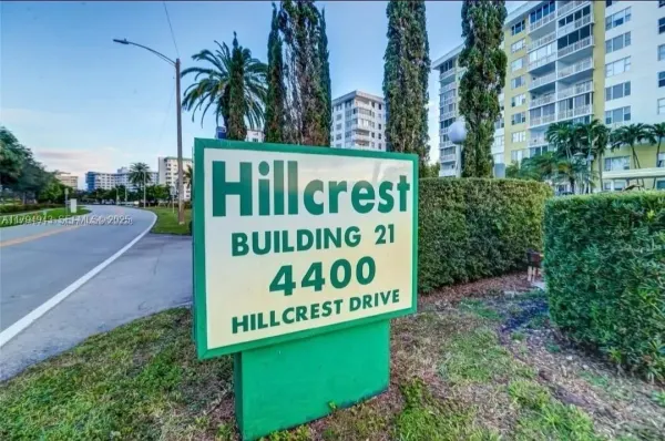 4400 Hillcrest Dr 215-b, Unit 215-b, Hollywood, FL, 33021