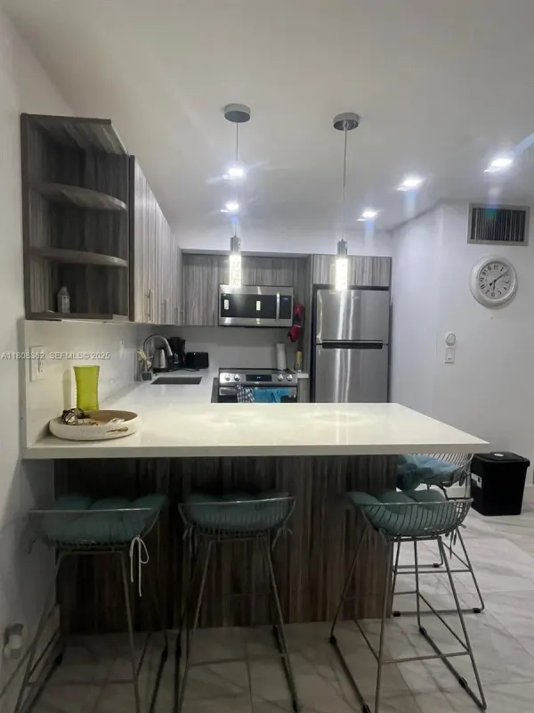 2145 Pierce Street, Unit 422, Hollywood, FL, 33020