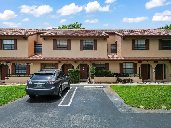 10942 W Sample Road, Unit E1, Coral Springs, FL, 33065