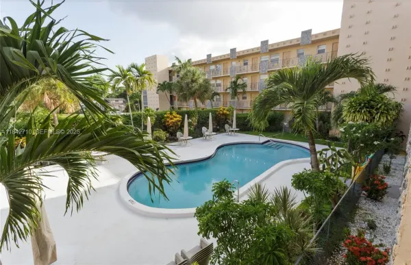 2145 Pierce Street, Unit 218, Hollywood, FL, 33020