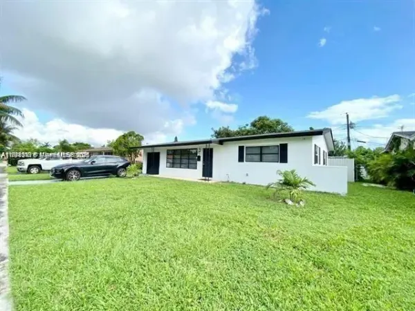 6521 NW 21st Street, Sunrise, FL 33313