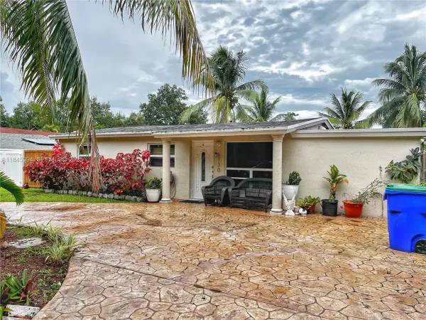 5730 Charleston Street, Hollywood, FL 33021