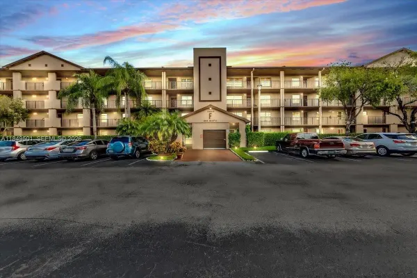 13455 SW 16th Court 104f, Pembroke Pines, FL 33027