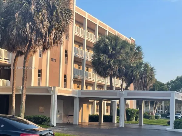 1075 Riverside Drive, Unit 203, Coral Springs, FL, 33071