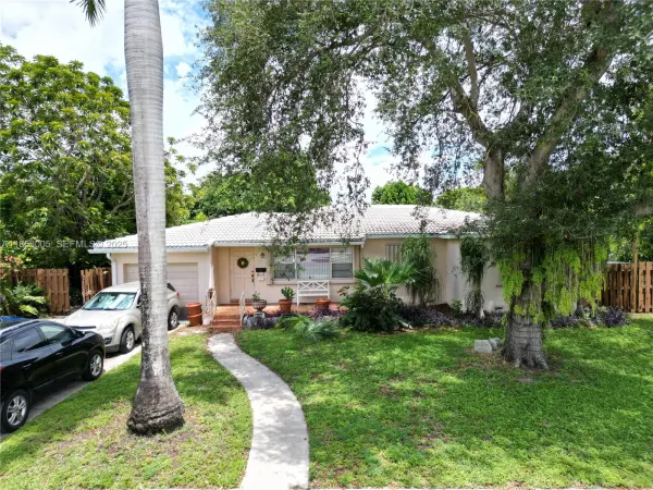2527 Fillmore Street, Hollywood, FL, 33020