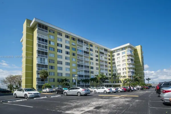 4400 Hillcrest Dr 520c, Unit 520c, Hollywood, FL, 33021