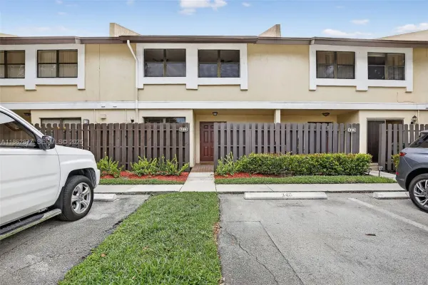 340 SW 97th Avenue, Pembroke Pines, FL, 33025