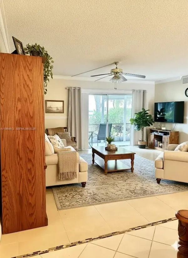 111 S Hollybrook Drive, Unit 107, Pembroke Pines, FL, 33025