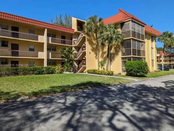 3390 Foxcroft Road C212, Miramar, FL 33025