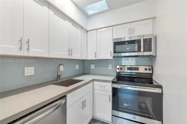 2901 Polk Street, Unit 5, Hollywood, FL, 33020
