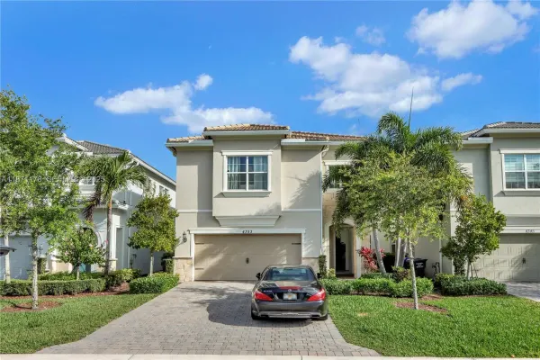 4353 Large Leaf Lane, Hollywood, FL 33021
