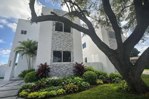 538 NW 17th Avenue, Fort Lauderdale, FL, 33311