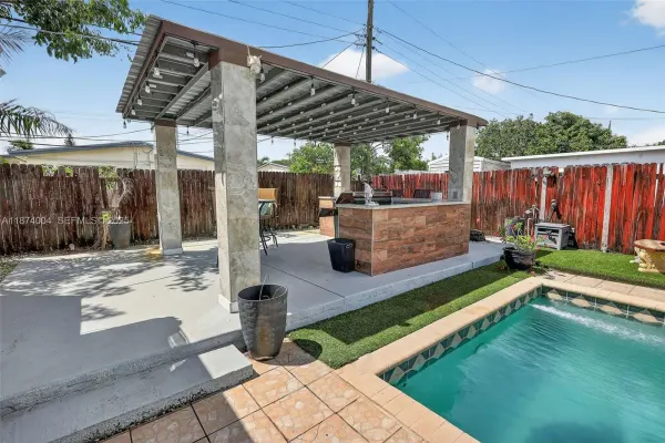 7120 Wilson Street, Hollywood, FL 33024