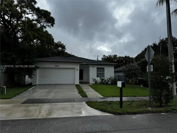 2541 NW 9th Street, Fort Lauderdale, FL, 33311